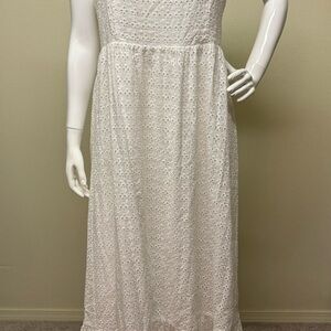 Skies Are Blue Elegant White Eyelet Lace Dress